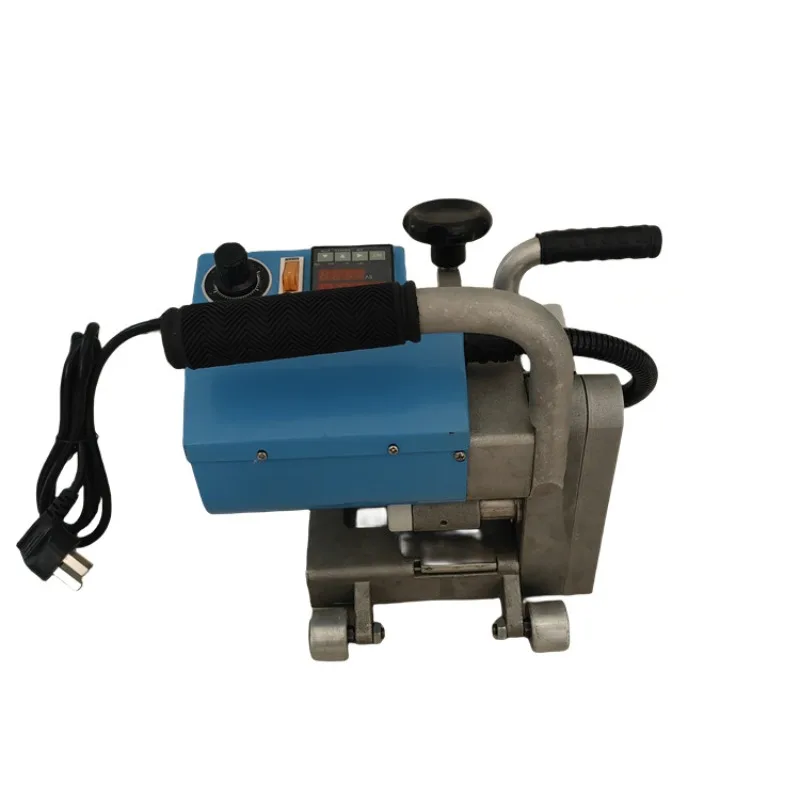 High power geomembrane welding machine 900type garbage dump anti-seepage film hot melt waterproof board climbing welding machine