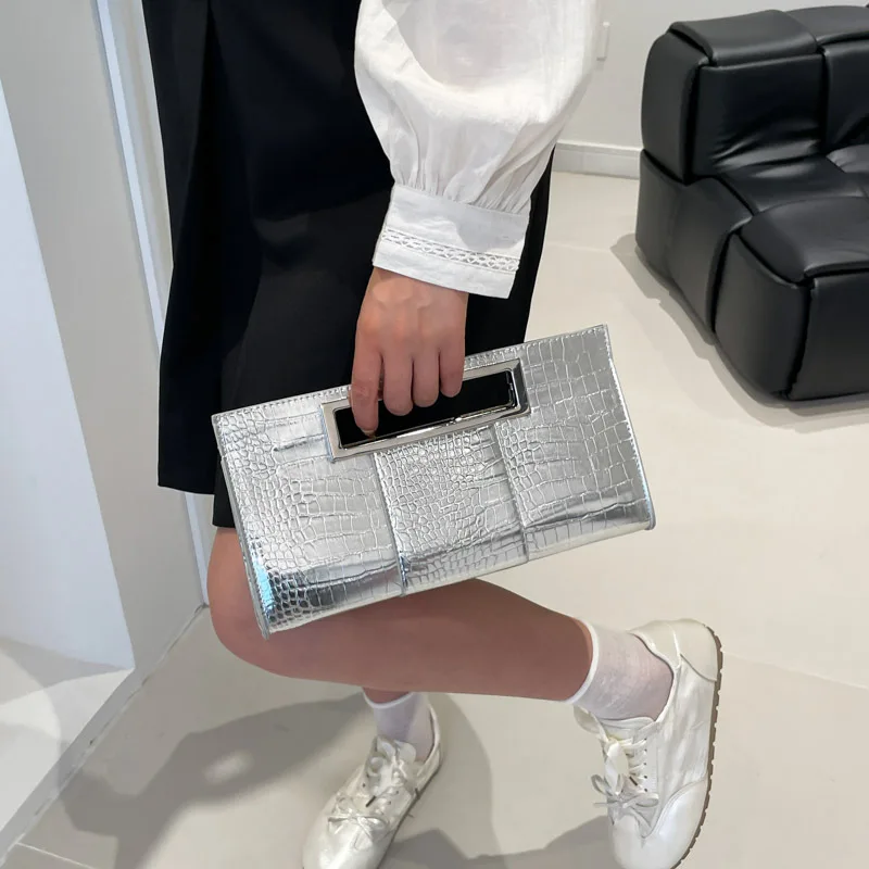 

2025 Новая женская сумка-тоут большой вместимости в корейском стиле — плечо/подмышки, несколько карманов