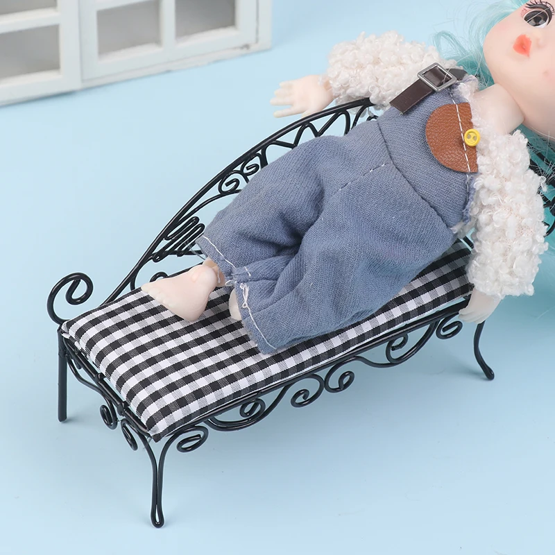 1:12 Dollhouse Iron Art Sofa Lounge Chair Model Doll Home Living Room Furniture Decor Toy Dolls House Micro Scene Ornament