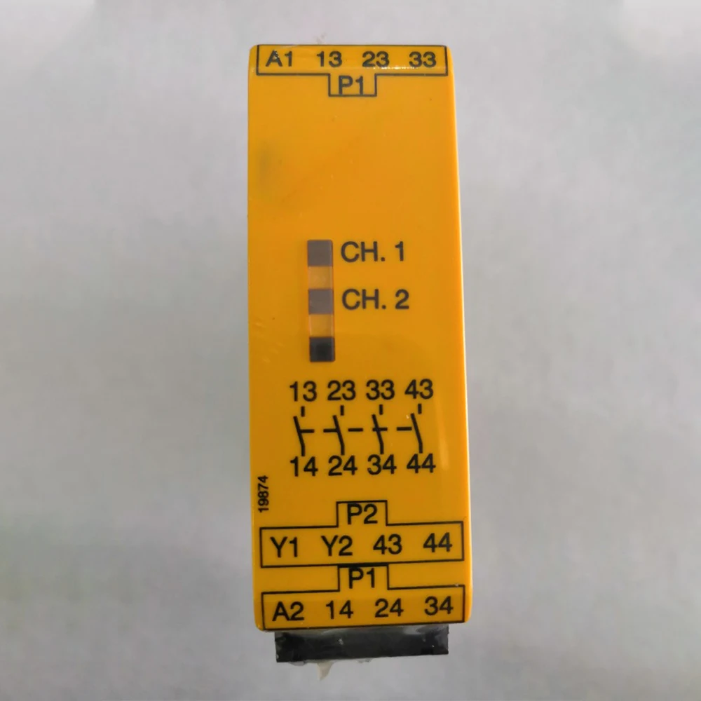 New For Pilz 777585 PZE X4P 24VDC 4n/o Safety Relay Module