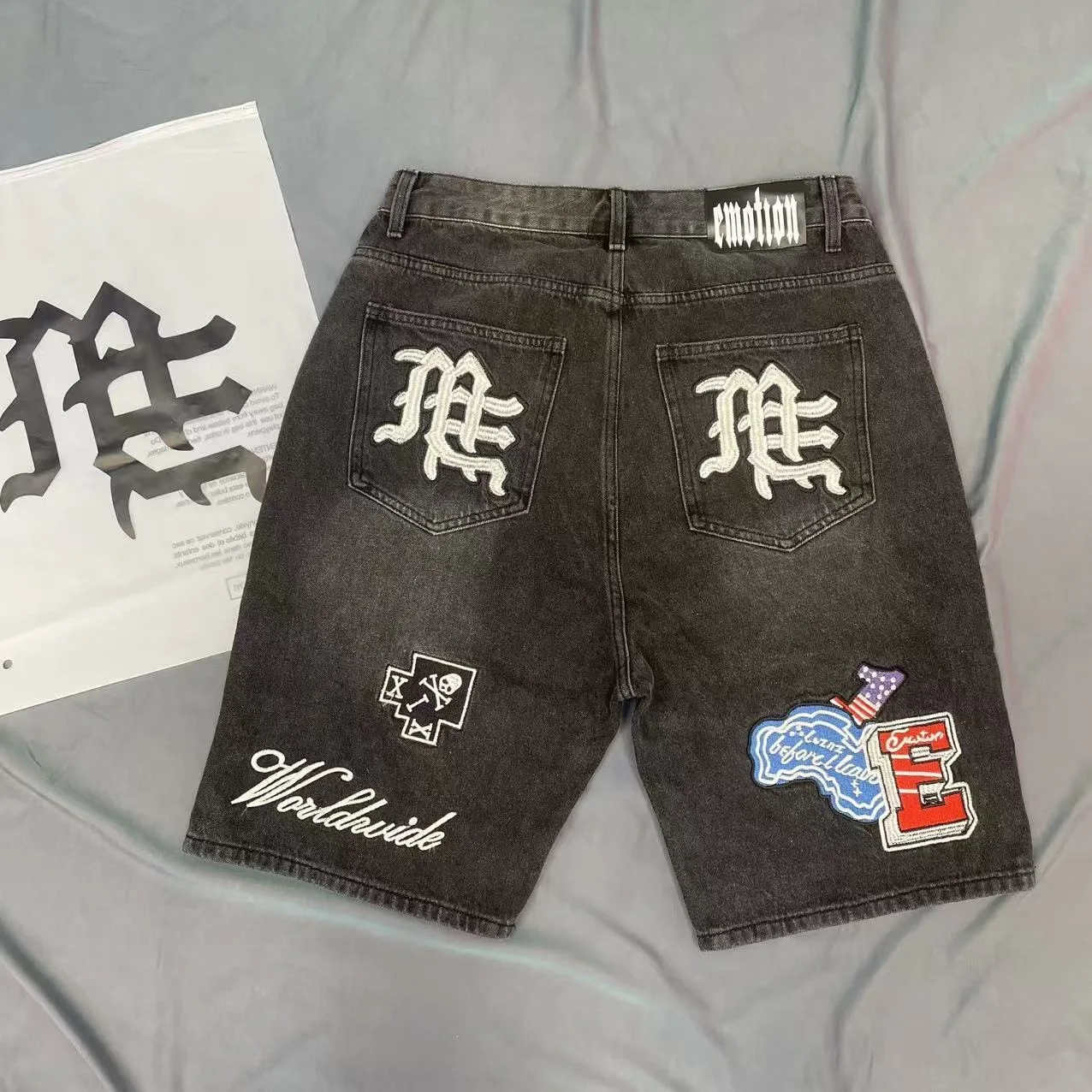 Mixed Emotion American-style street hip-hop embroidered casual men's and women's denim shorts, five-pocket pants