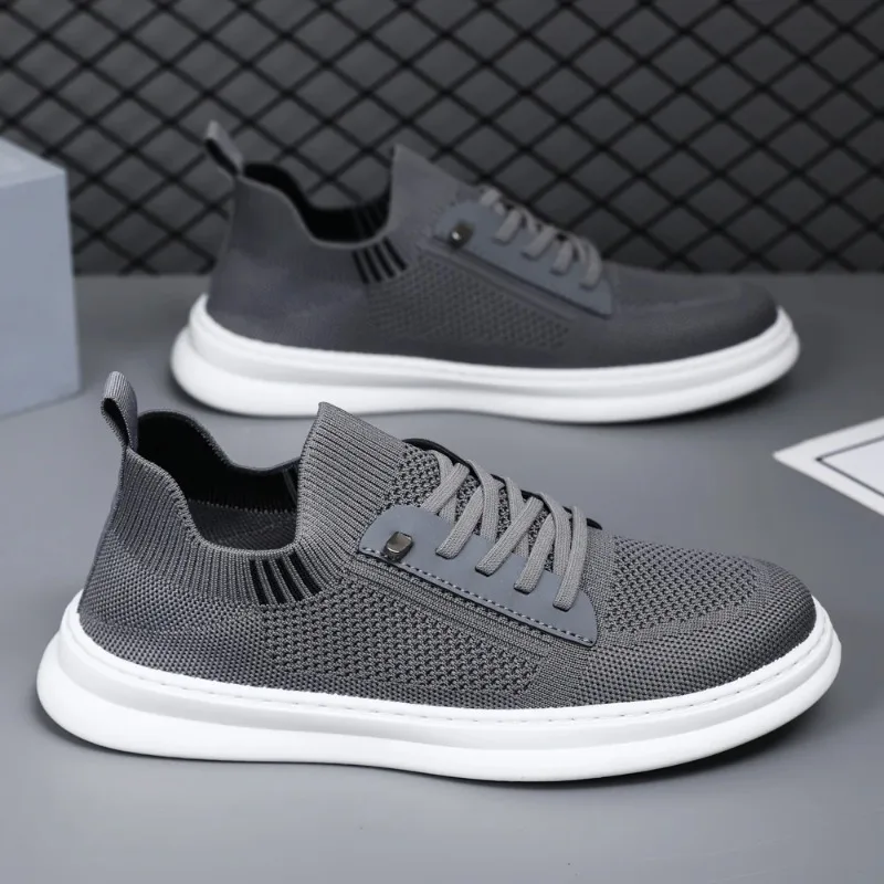 

New 2025 Men's Casual Fly Knit Sports oes Versatile Comfortable Soft Bot Breathable round Toe Lace-Up Flat Heel Color