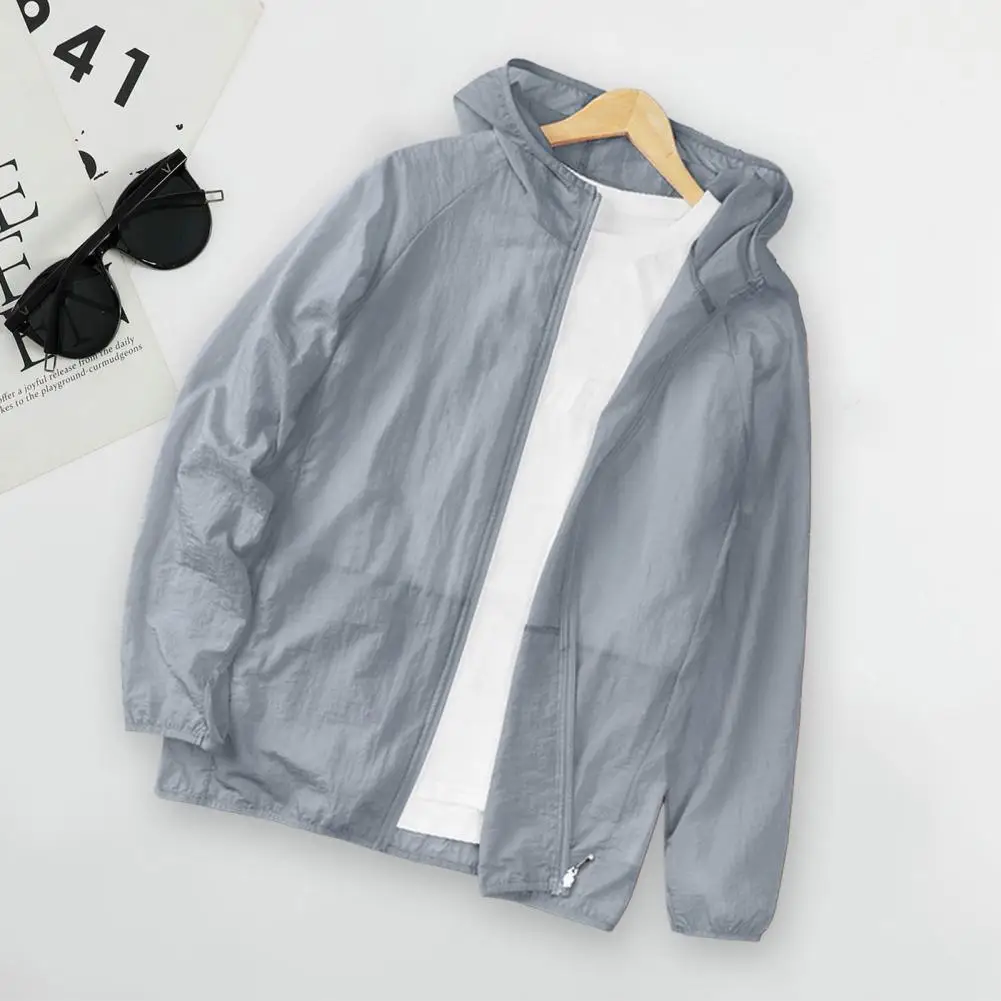 ملابس الحماية من الشمس بلون سادة رفيعة للغاية قابلة للتنفس ومضادة للأشعة فوق البنفسجية سترة صيفية رياضية خارجية لصيد الأسماك معطف بقلنسوة ملابس للرجال