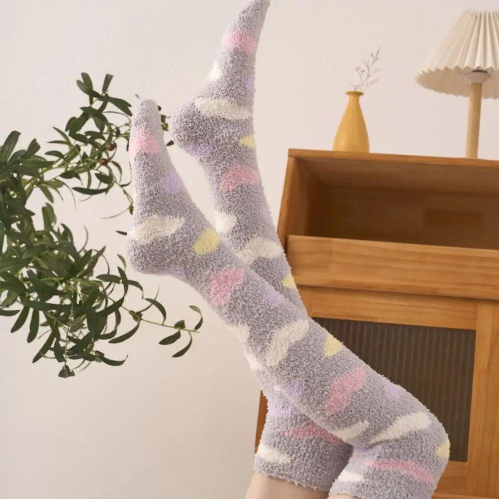 

Kawaii утепленные теплые чулки из кораллового флиса, плюшевые чулки в форме сердца для сна, чулочно-носочные изделия, длинные носки выше колена, осень