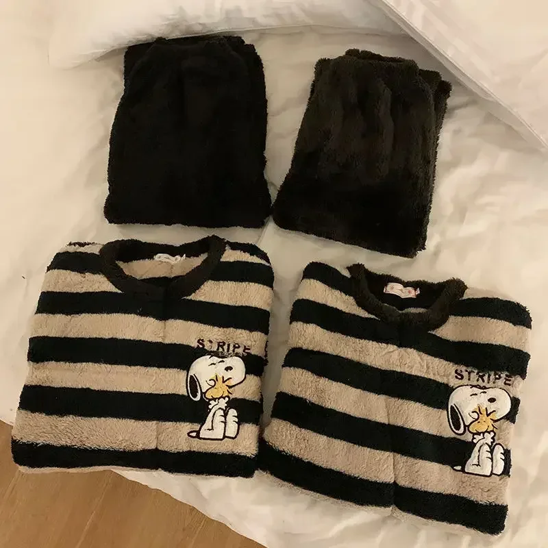 

Snoopy Ladies Autumn Creative Cartoon Pattern Printing Plus Velvet Thickening Warm Wearable Home Clothes A Set of Home Clothes