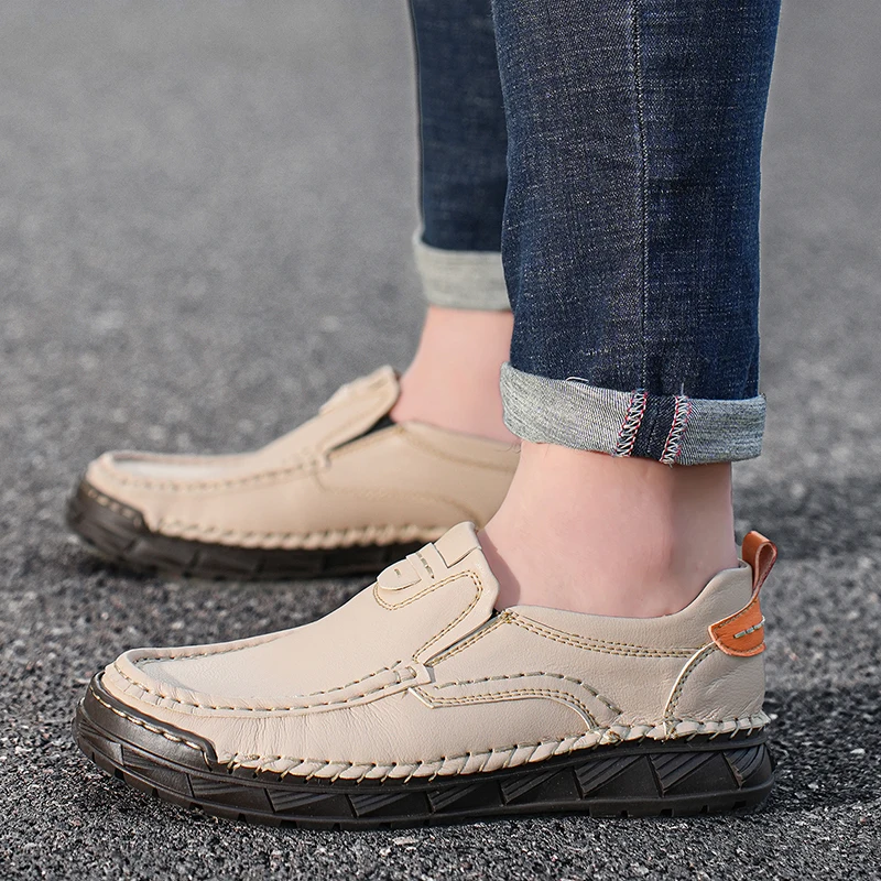 Sapatos de couro feitos à mão para homens, sapato redondo, estilo confortável e versátil, loafer de negócios e lazer ao ar livre