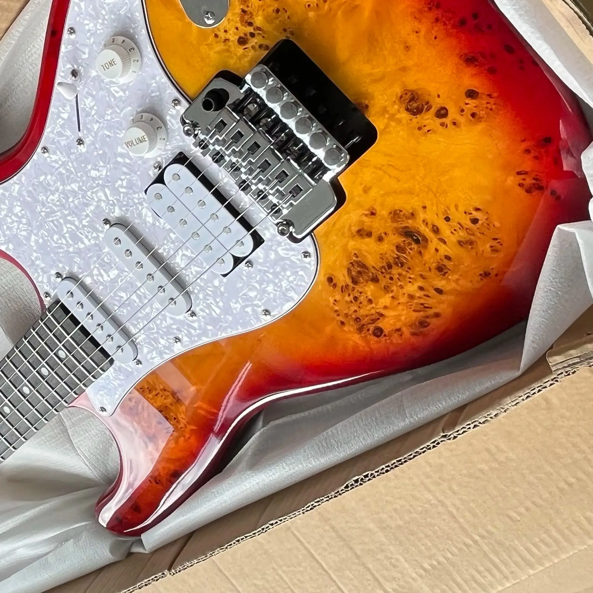 Electric Guitar With Figured Wood Veneer Sunset Gradient Amber Brown Color FST Pearl White Reflective Panel. Single-Coil Pickup. Rosewood Neck And Fretboard Warehouse Stock Available For Quick Shipping Free Shipping