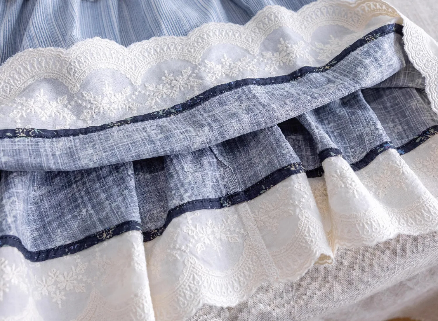 فساتين الفتيات صيف 2025 فستان الأميرة الجديد بدون أكمام للأطفال الصغار ملابس حفلات أعياد الميلاد زي لطيف للأطفال 5 6 7Y #5