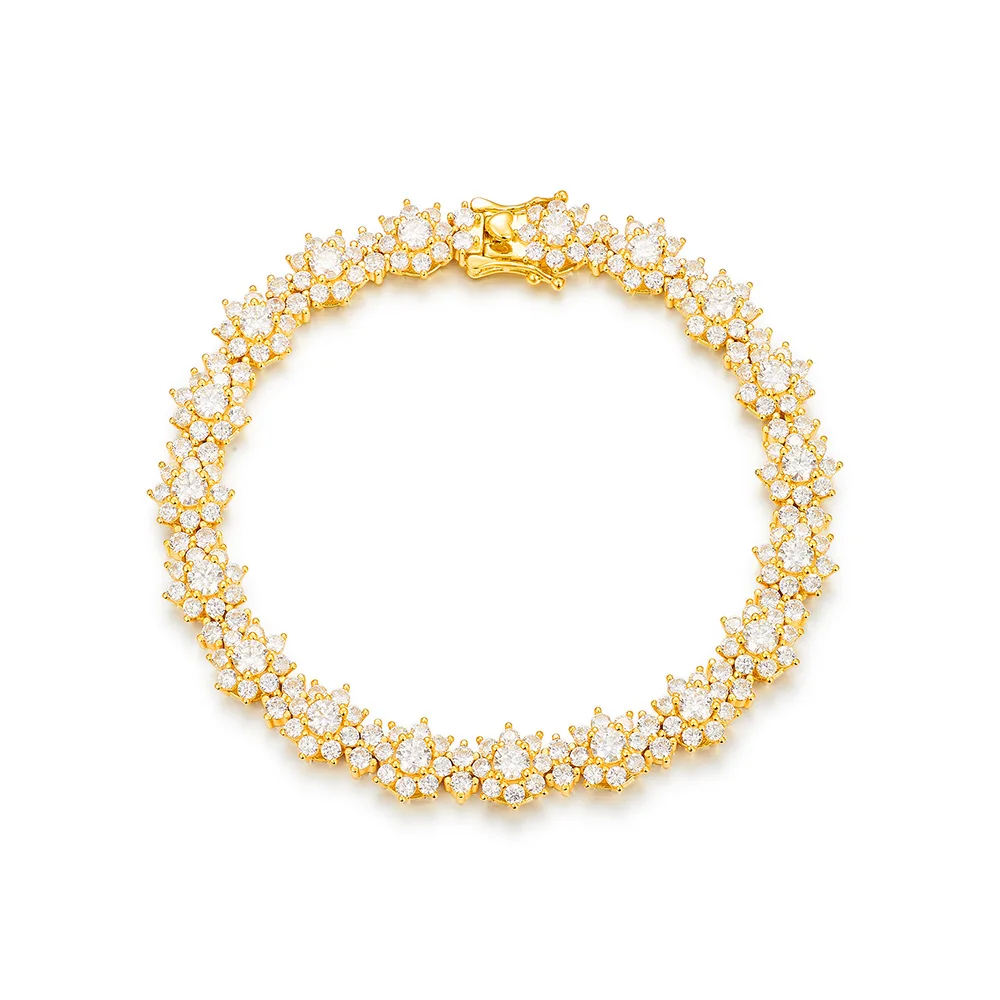 

Sunflower bracelet made of 925 silver with moissanite diamond, trendy for best friends, high-end feel, fully set with diamonds,