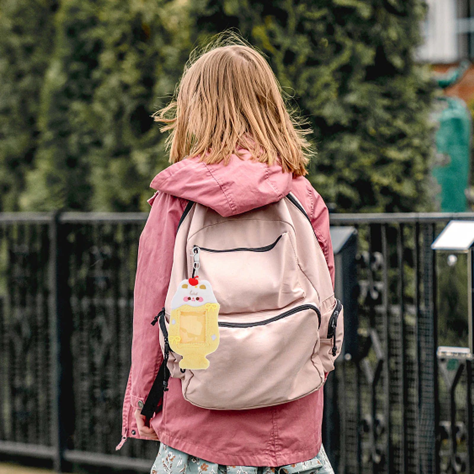 

Cartoon Keychain Id Card Holders Badge Clip-on Cute Sleeves Yellow Photocard Cover