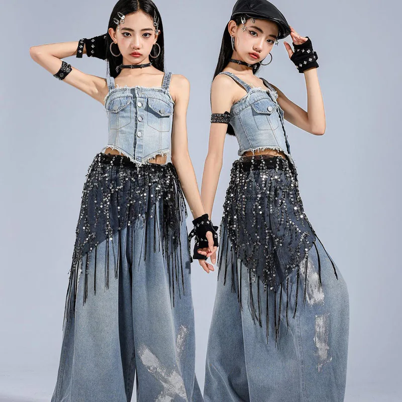 

Комплект одежды для девочек: укороченный топ в стиле K-pop, брюки-карго в стиле хип-хоп, джинсовые джоггеры для уличных танцев, современный уличный стиль для детей