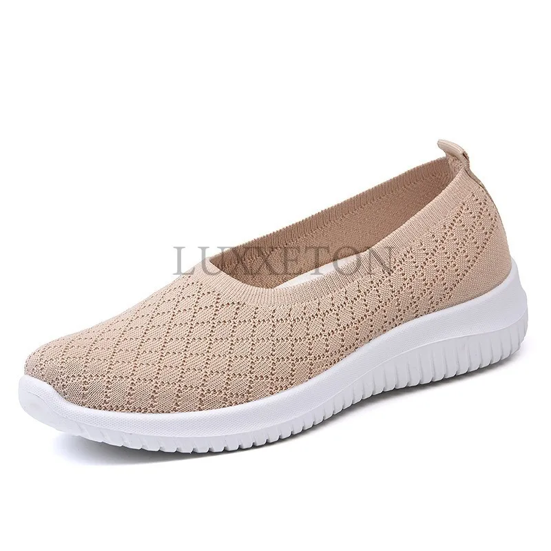 Ladies Summer Comfortable Plus Size Ladies Mesh BreathableSports  Socks Ladies Light Casual Sports Shoes Flat Ladies Loafers