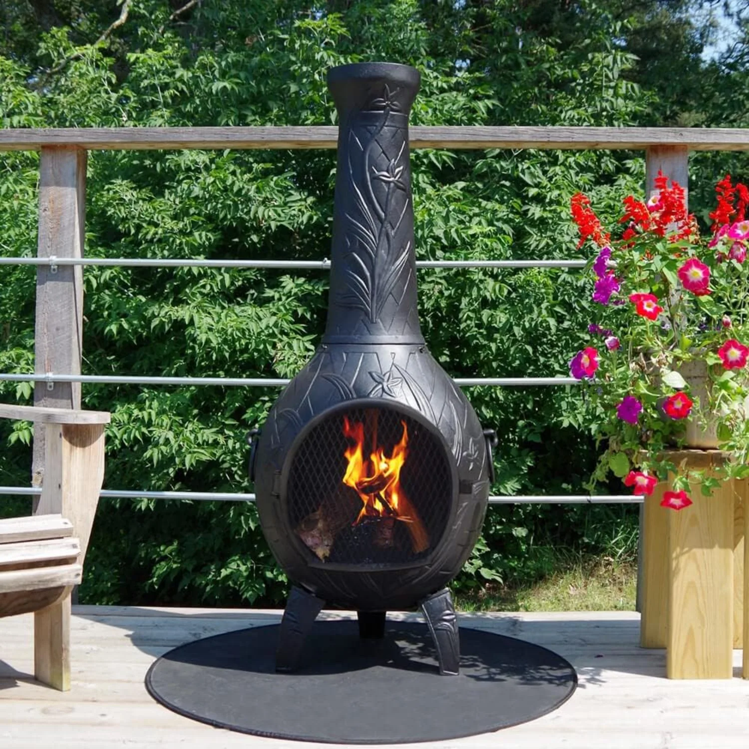 Lareira externa Orchid Chiminea em carvão - adequada para deck e pátio