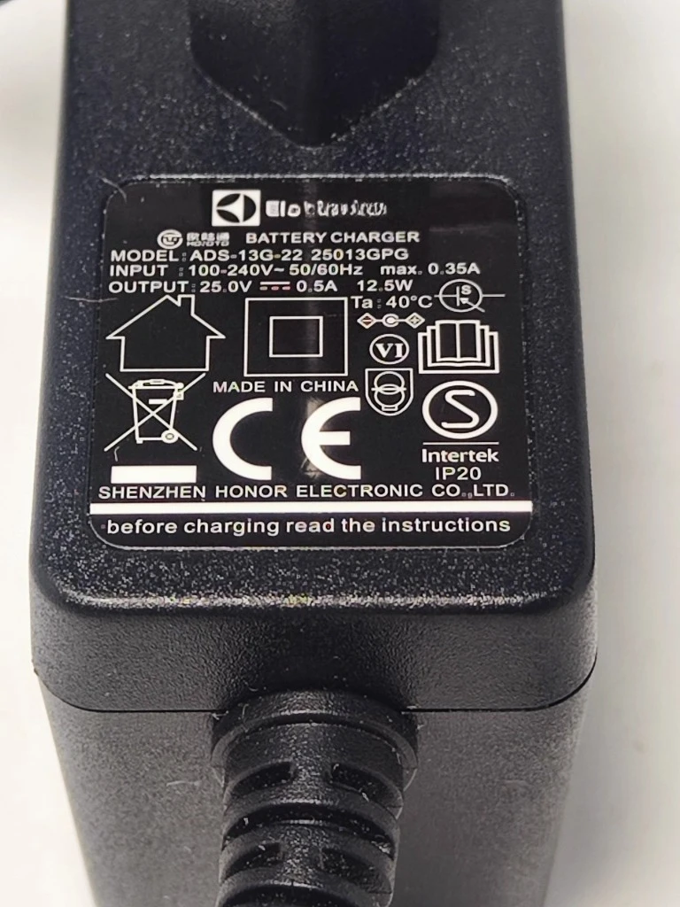 Подходит для зарядного устройства для пылесоса Electrolux ZB3011/ZB3012 ZB3015 2902 2941 2812. Подходит для зарядного устройства для пылесоса Electrolux ZB3011/ZB3012 ZB3015 2902 2941 2812.