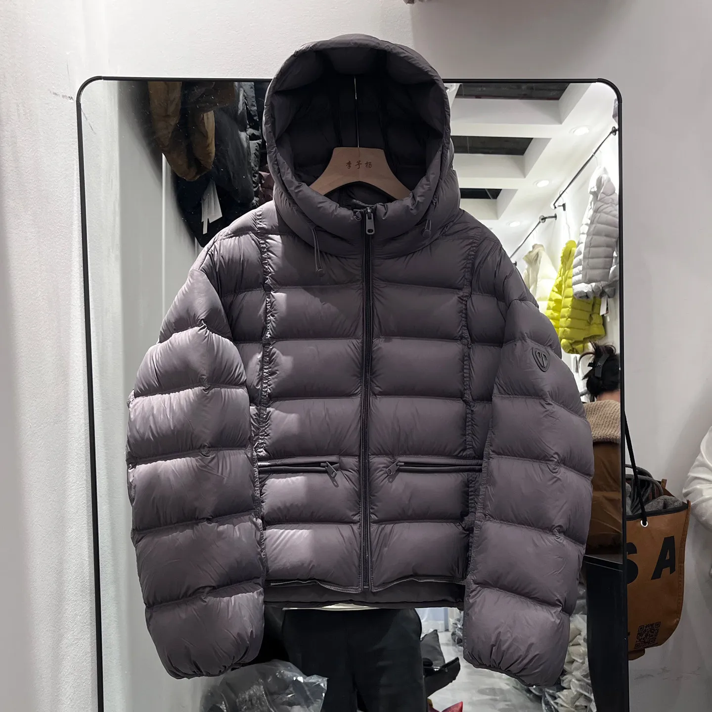 2026 Winter Women's Lightweight Warm Padded Jacket Korean Casual Short Puffer Jacket Woman Zipper Solid Color Hooded Parkas