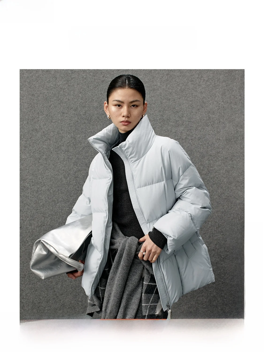 

Зимнее пуховое пальто из белого гусиного пуха (25 лет опыта), с воротником-стойкой, утепленное, для повседневной носки, простой дизайн, полиэстер