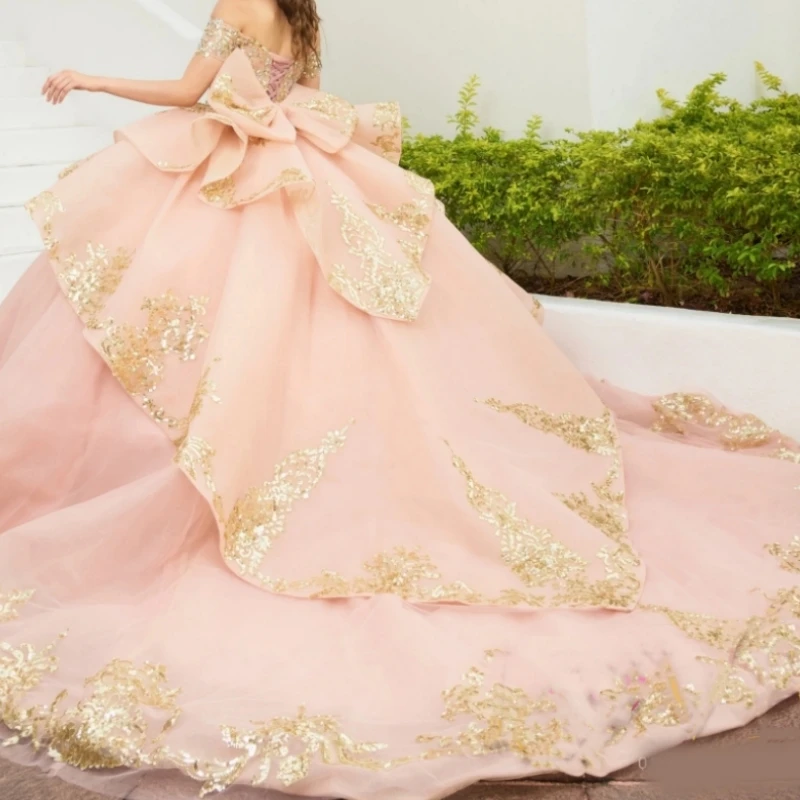 

Luxury Mexican Nude Pink Princess Girl Quinceanera Dresses Cap Sleeve Gold Applique Bow Ball Gown Women Birthday Party Prom 16