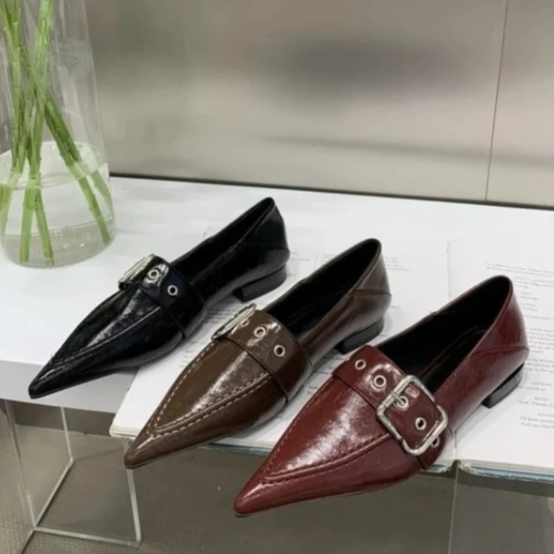 

Woman Luxury Metal Chain Ballet Shallow Ballerina Slip on Casual High Heels New Women Fashion Pointed Toe Low Heeled Shoes