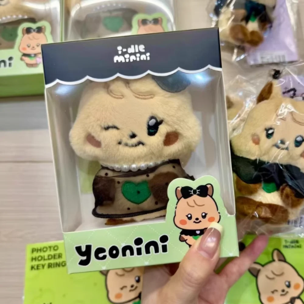 Kpop Idol Girl GIDLE نمط جديد دمى صغيرة محاصر Cho MiYeon Minnie SoYeon Song YuQi Ye ShuHua (G)I-DLE مجموعة هدايا المشجعين