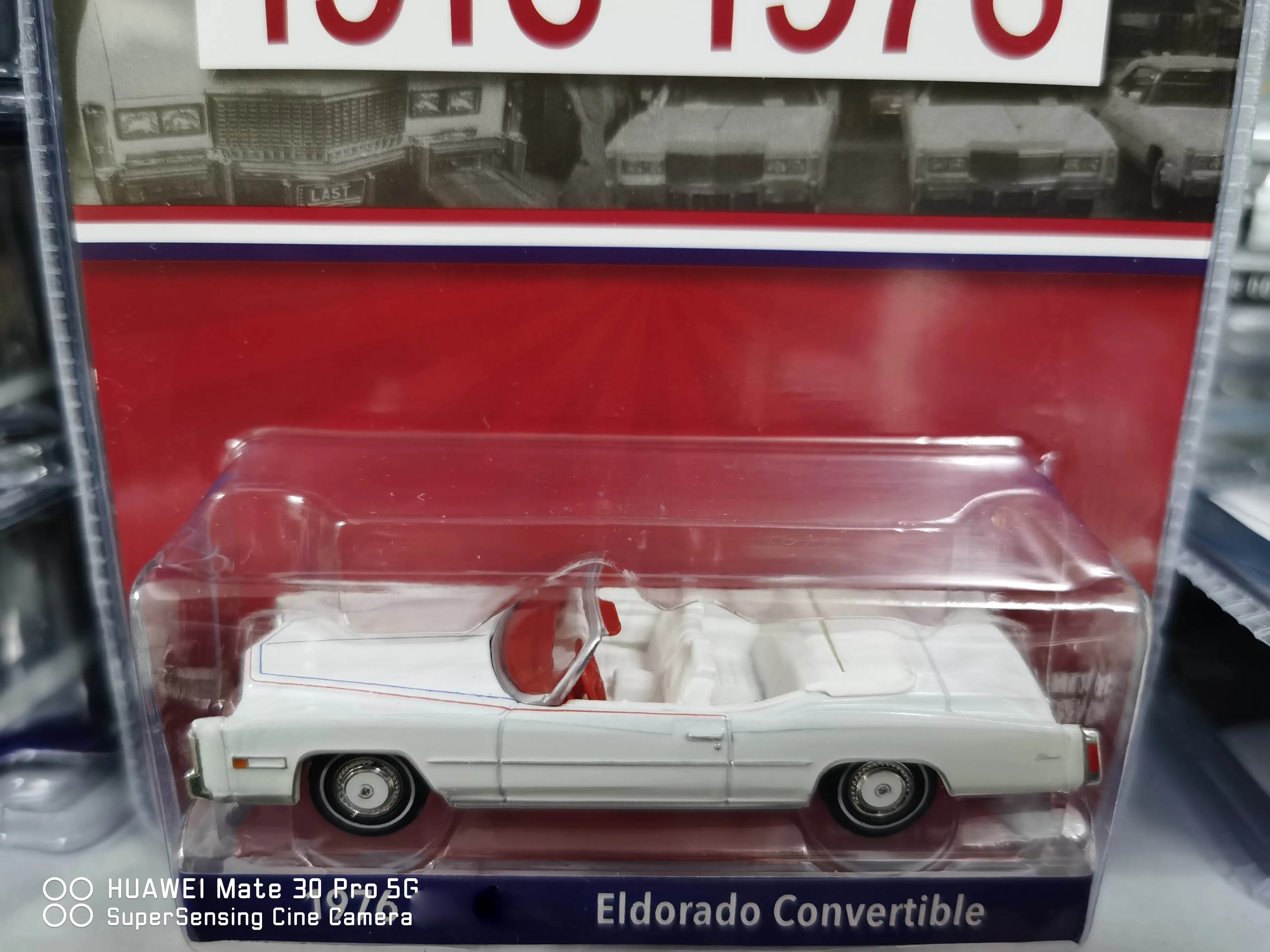 GREENLIGHT 1:64 1976 ELDORADO CONVERTIBLE Collection die cast alloy car model decoration gift