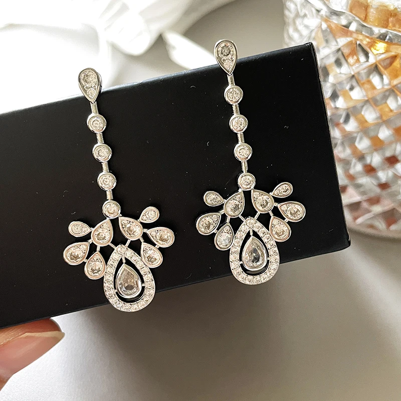 

Super fairy crown water drop tassel high-end long earrings show thin face