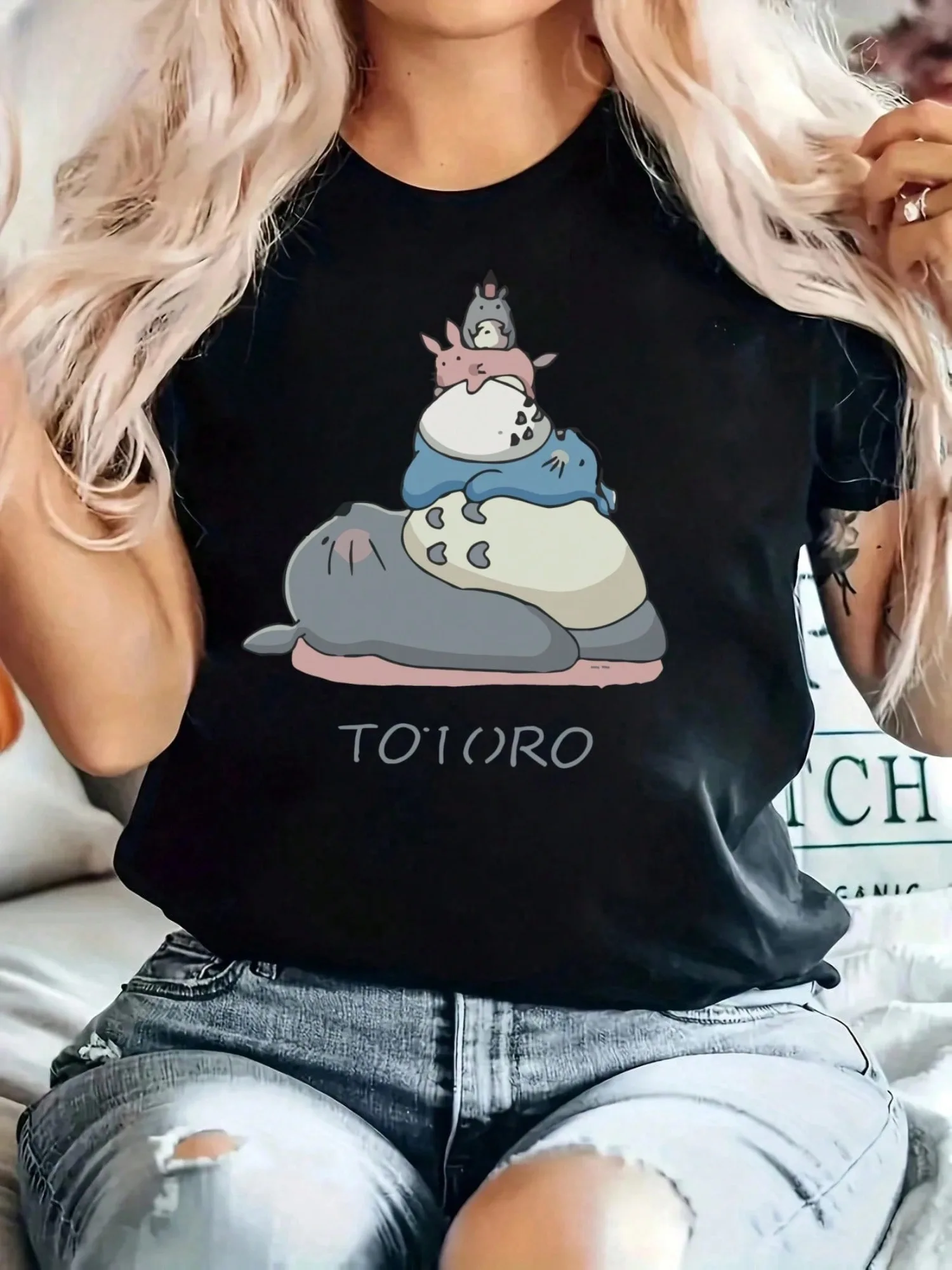 Women's Anime Cat Bus  Totoro Graphic Print T-Shirt  Casual Short Sleeve Round Neck Tee for Casual Attire Simple Design harajuku