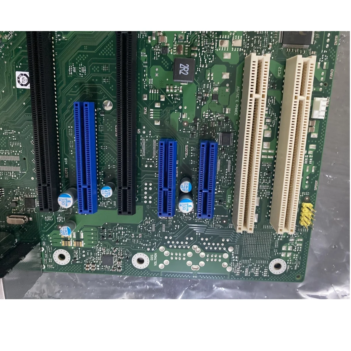 Fujitsu W26361-W4142-Z4 Used Computer Main Board Green 36CM X 30CM X 6CM 30 Days Quality Assurance Private Mold Wide Color Gamut