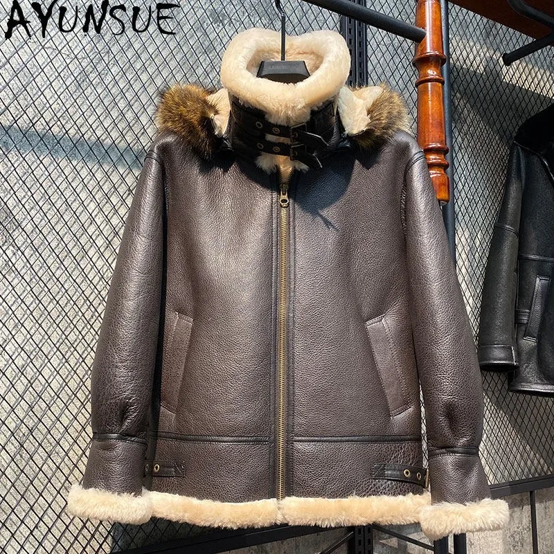 AYUNSUE Natural Sheep Shearling Fur Coat Thicken Sheepskin Fur Jacket Chic Detachable Hood Winter Outerwear Slim-fit المنك رجالي