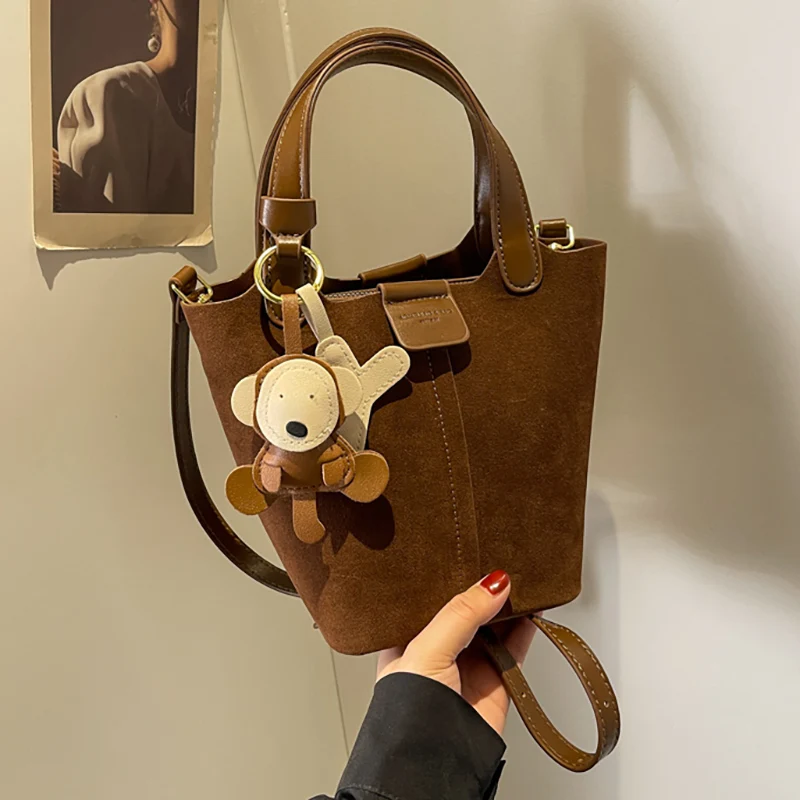 

Autumn Winter Retro Brown Matte Commuter Crossbody Bag Women's 2025 New Frosted Leather Bag Casual Simple Women's Handbag