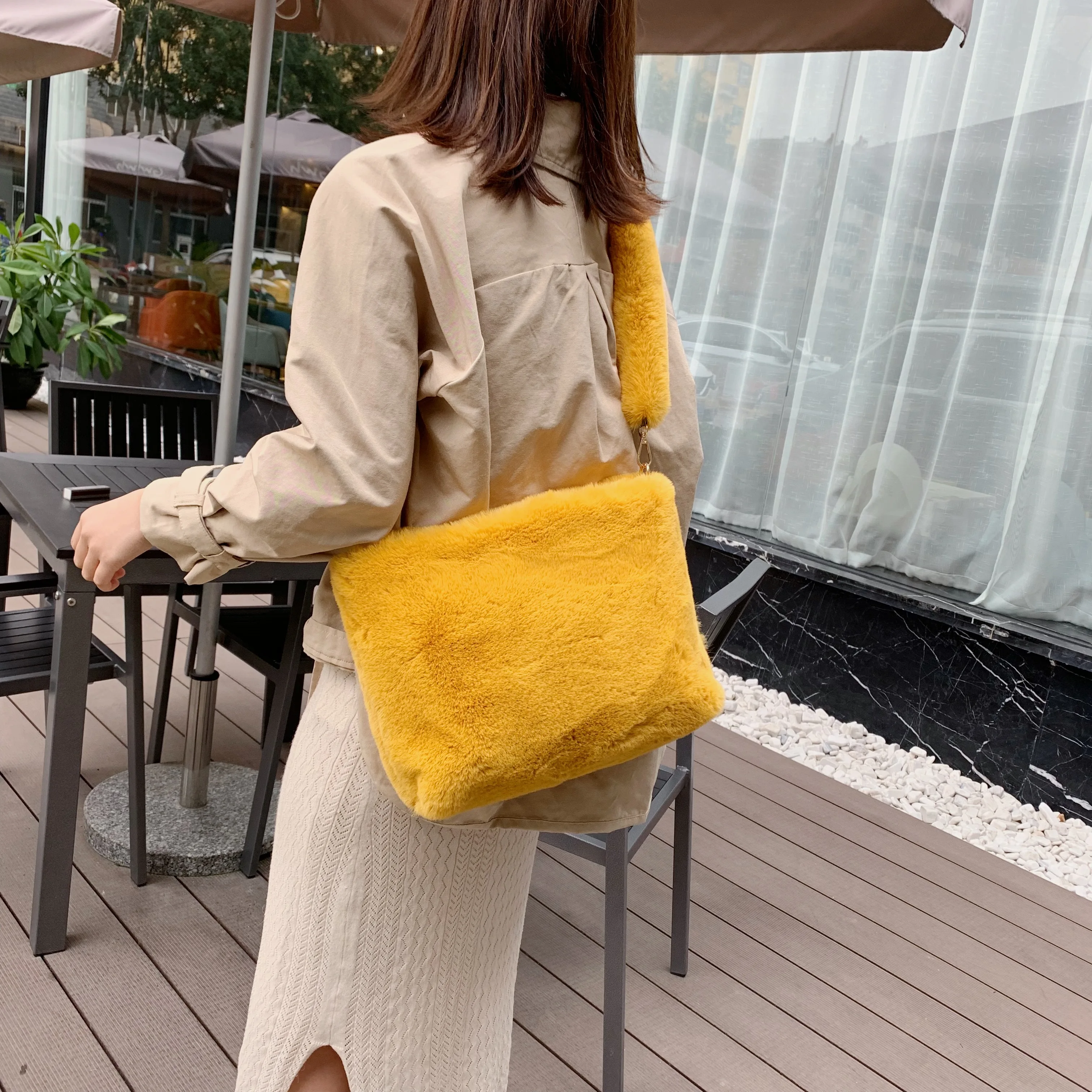 Winter soft warm fur bag Designer Women's Plush Shoulder Bags Large Capacity Messenger bag Hobo Handbag