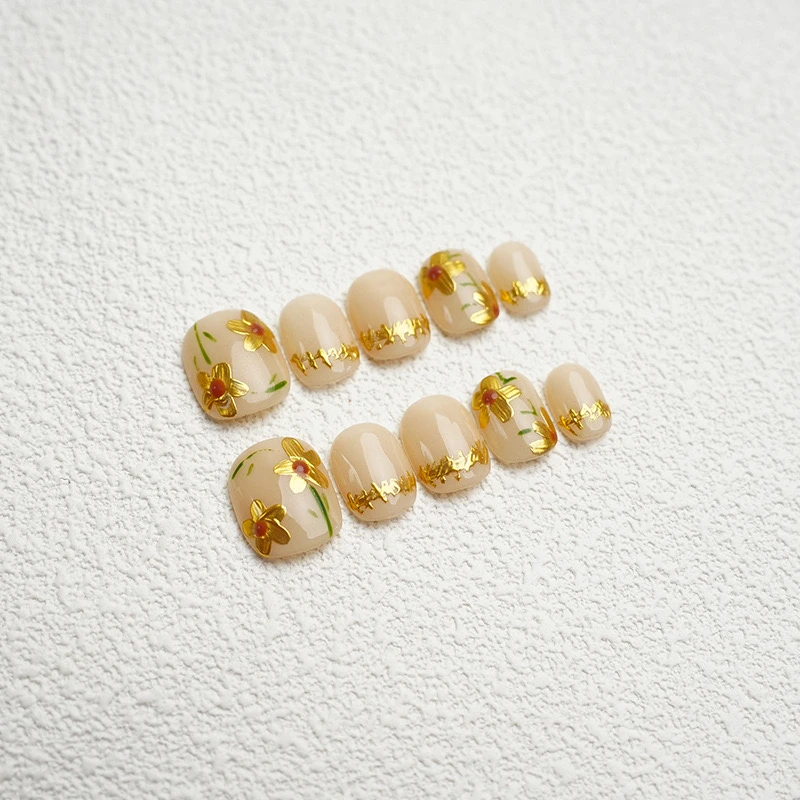 

Cute Handmade Press on Nails Golden Korean Fake Nails Round Head Reusable Adhesive False Artifical Nails Manicure Acrylic Tips