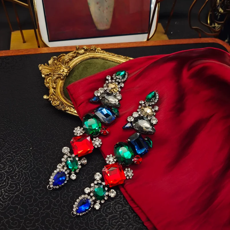 

Vintage Palace Style Luxury Rhinestone Brooch Pin Multi-functional DIY Handmade Clothing Accessories Badge Pin for Dress Bag Hat