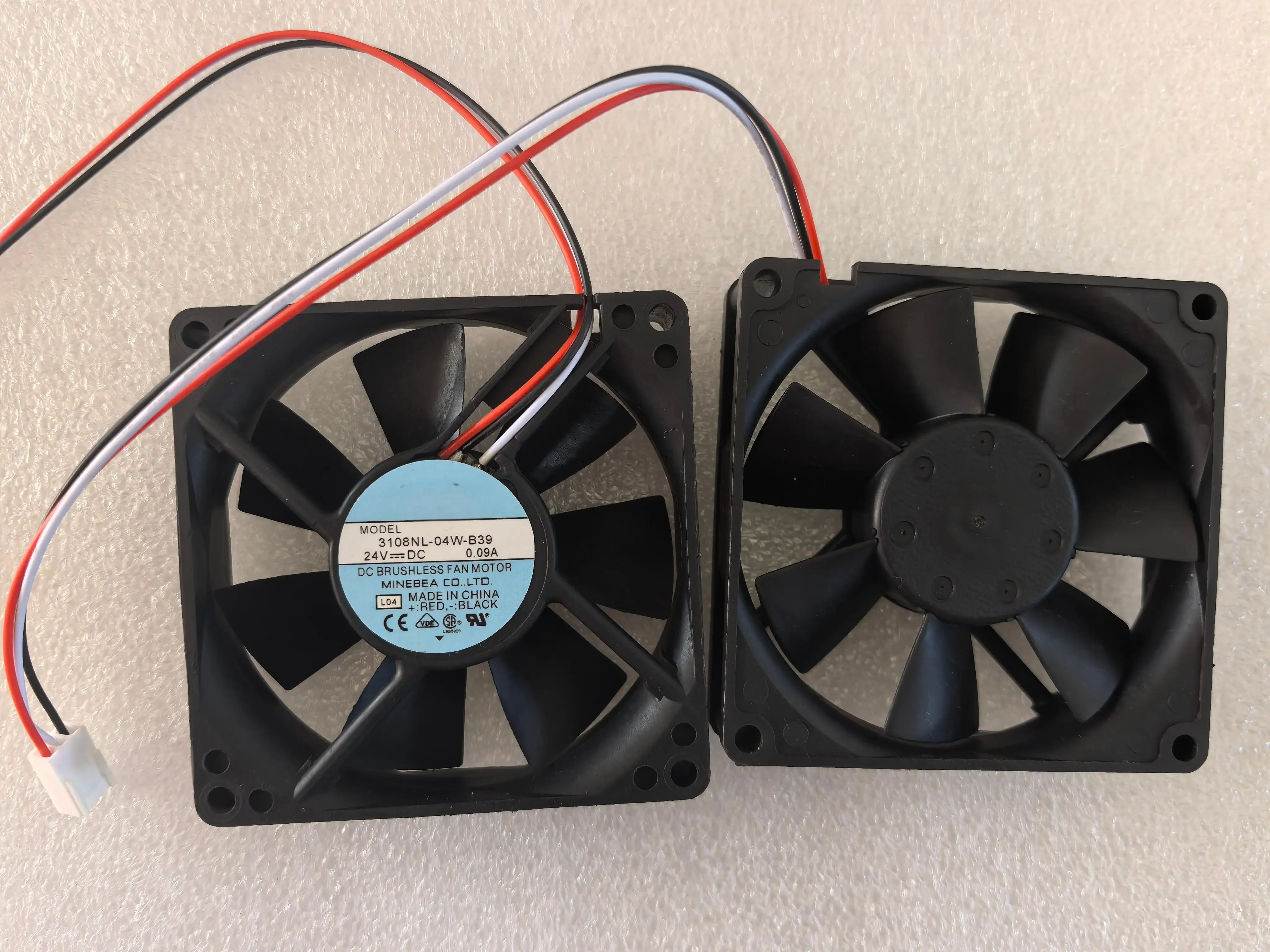 3108NL-05W-B30  3108NL-05W-B39  80*80*20mm, original cooling fan, 100% tested before shipment