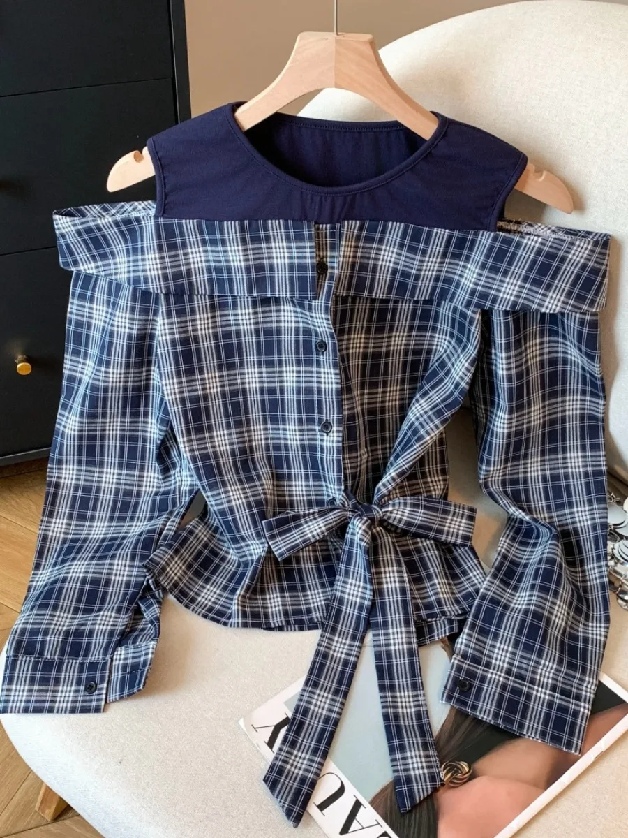 เสื้อคลุมยาวสีขาวเปิดไหล่สำหรับผู้หญิง คอลเลคชั่นต้นฤดูใบไม้ร่วง ดีไซน์ใหม่ พร้อมเข็มขัดรัดเอว แนะนำให้ซื้อ