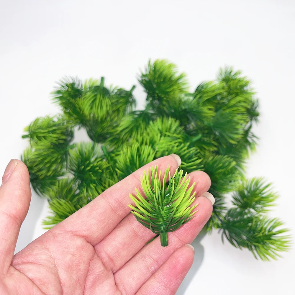 100 Stück künstliche Kiefernzweige, grüne Weihnachten, DIY-Handarbeit für Girlandenkranz, Weihnachtsverzierung, Hausgarten-Dekoration – Detail 7