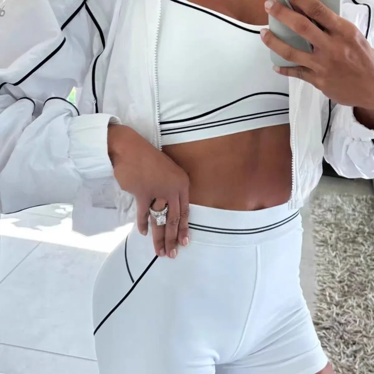 

lo 2 Pieces Set Yoga Sports Clothing Women's Letter Fashion Yoga Vest Sports and Leisure Shorts Sets Gym Clothes Pants