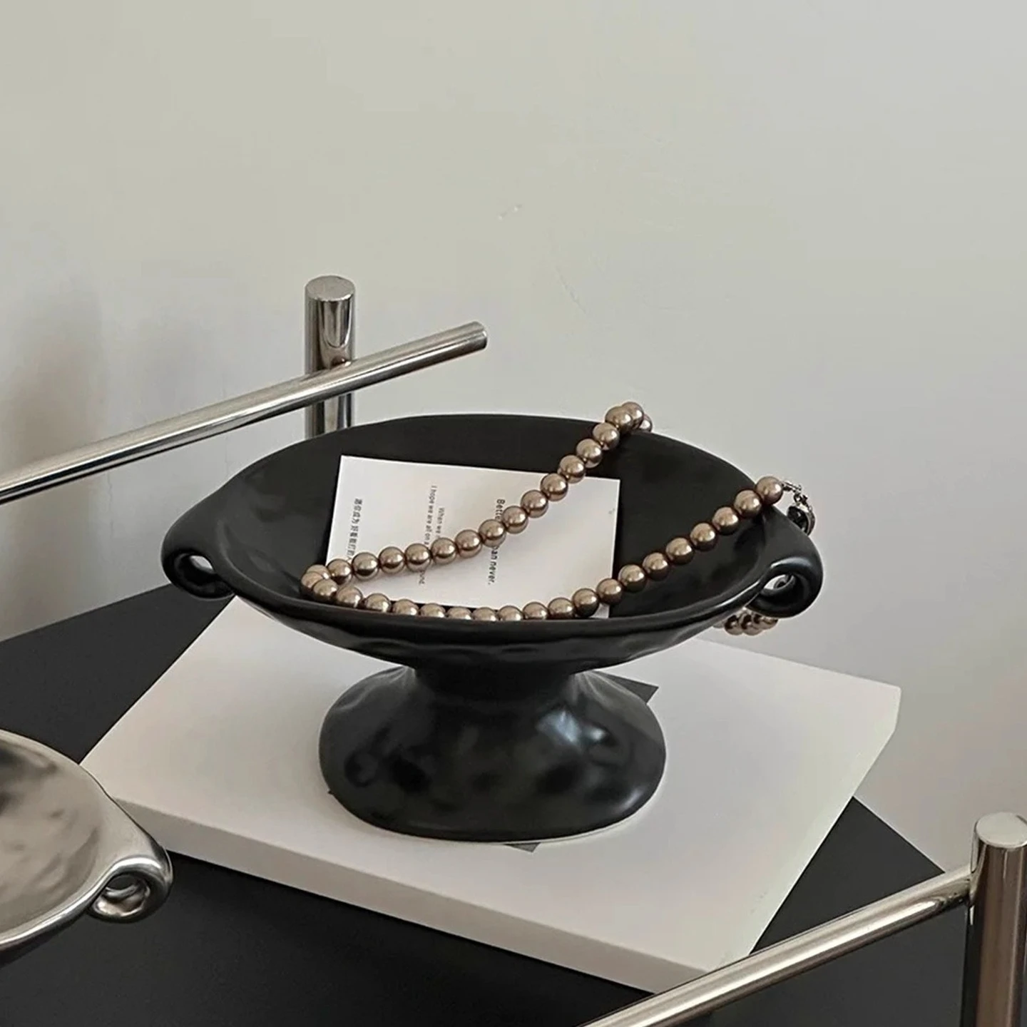 Ceramic storage tray Retro multi-functional aromatherapy tray High foot tray Handmade ornament Soap Box