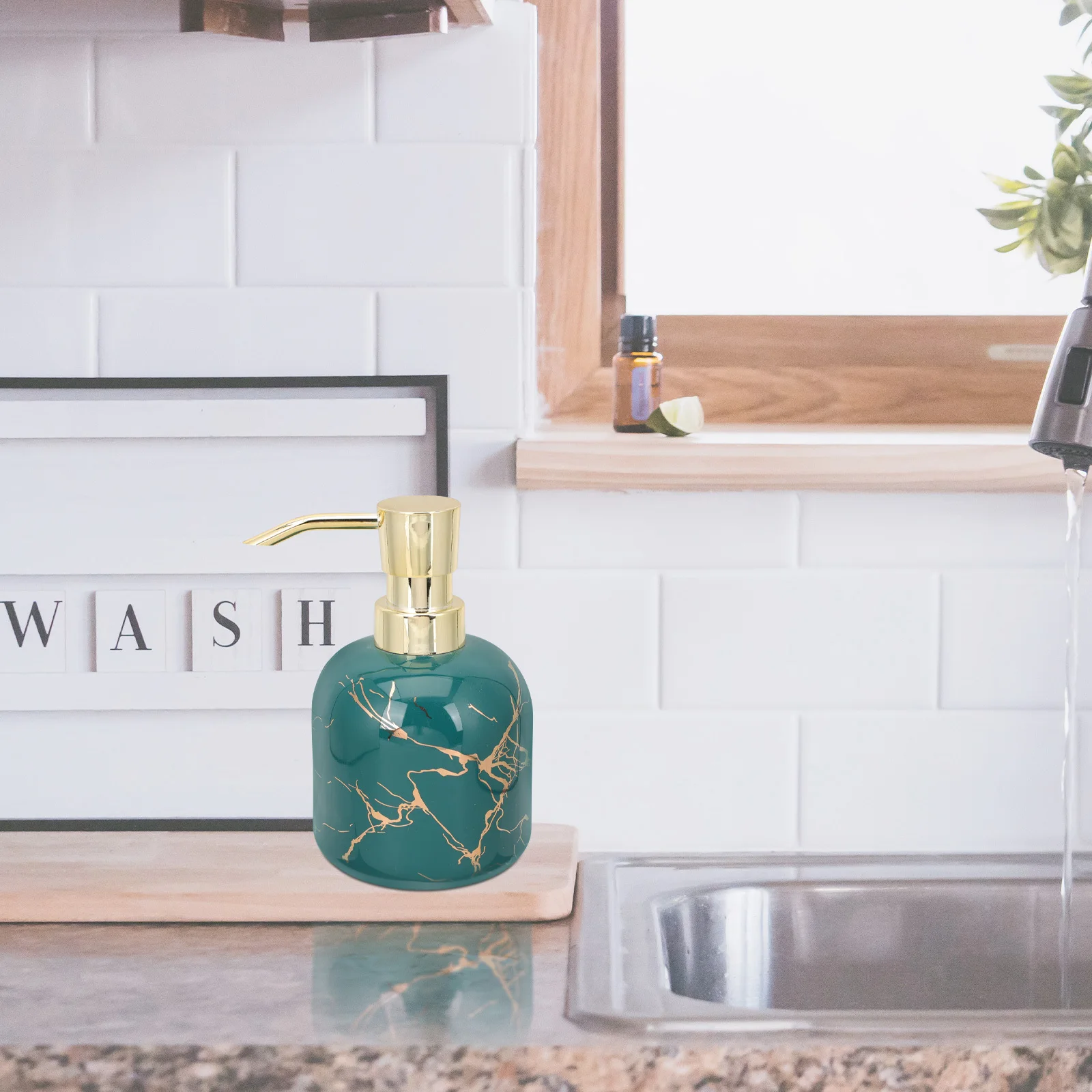 

Press-Type Bottle For Shampoo Lotion Storage Ceramic Liquid Container Lightweight Bathroom Accessory Dispenser