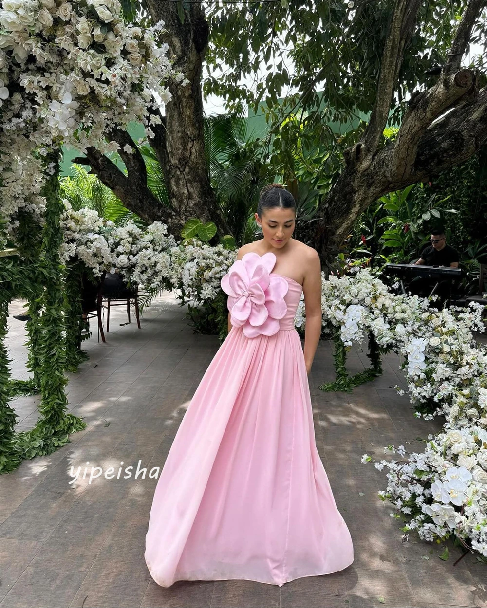 Vestido de playa plisado drapeado de flores de gasa sin tirantes a medida, vestidos largos para ocasiones