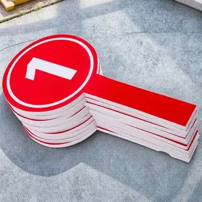 実用的な10個のスコアボード、学校のオークションやオフィスでの使用に適した手持ち式ナンバーパドル、握りやすいスコアカード、スコアリングボード