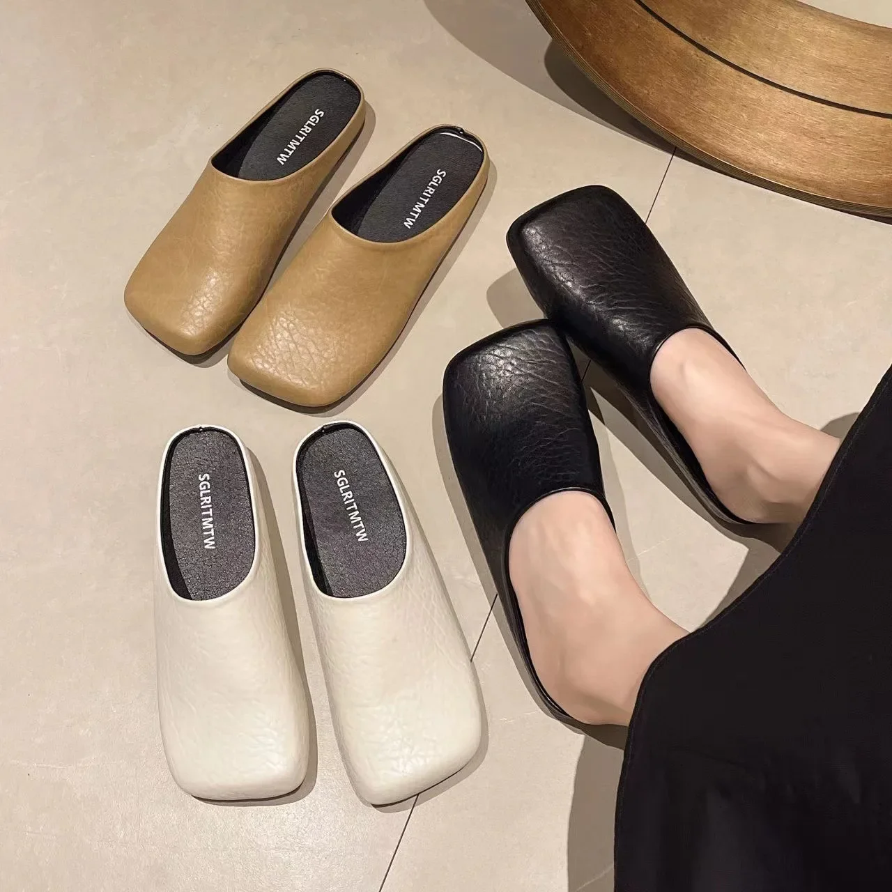 Fashionable Korean Style Women's Slippers 2024 New Half Drag Design French Style Mesh Top Casual Fashion PVC Material