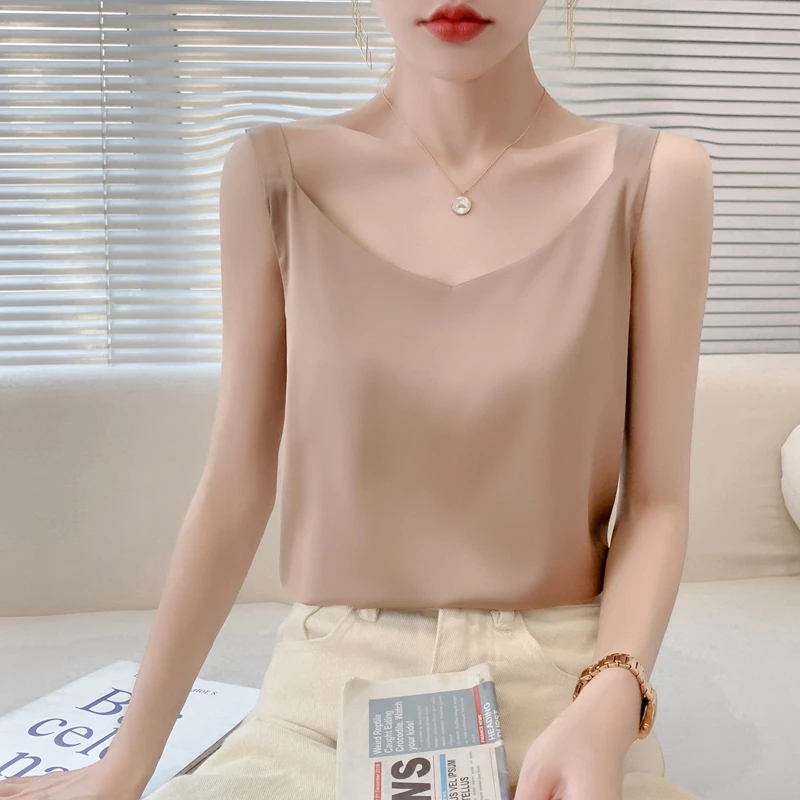 Silk Camisole Ladies Summer Suit Inside V-Neck Satin Bottoming Vest 2022 Thin Loose Sleeveless Sling Silk Tops Small Shirt Trend