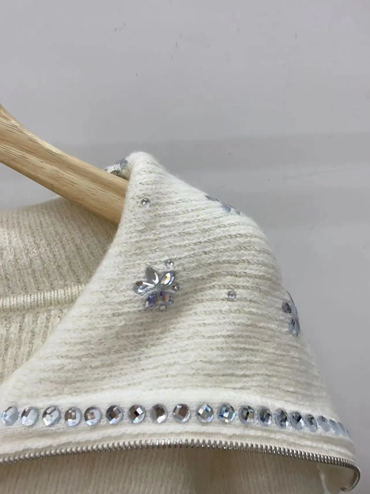 Diamant-Strickjacke für Damen, langärmelig, marineblauer Kragen, Reißverschluss, lässiges Damen-Top