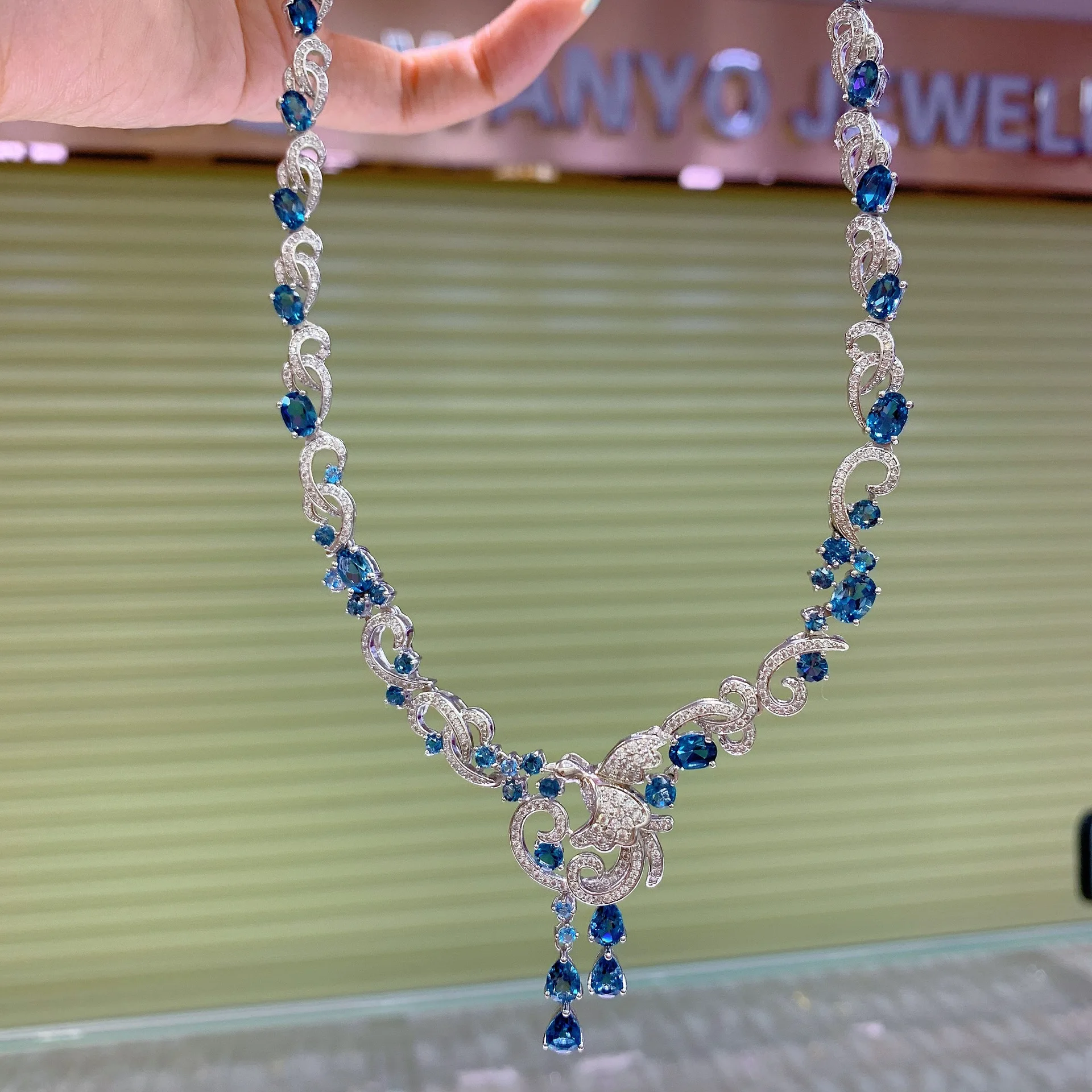 

Custom 5*7mm London Blue Topaz Necklace 925 Sterling Silver White Gold Plated Palace Style Statement Jewelry for Women
