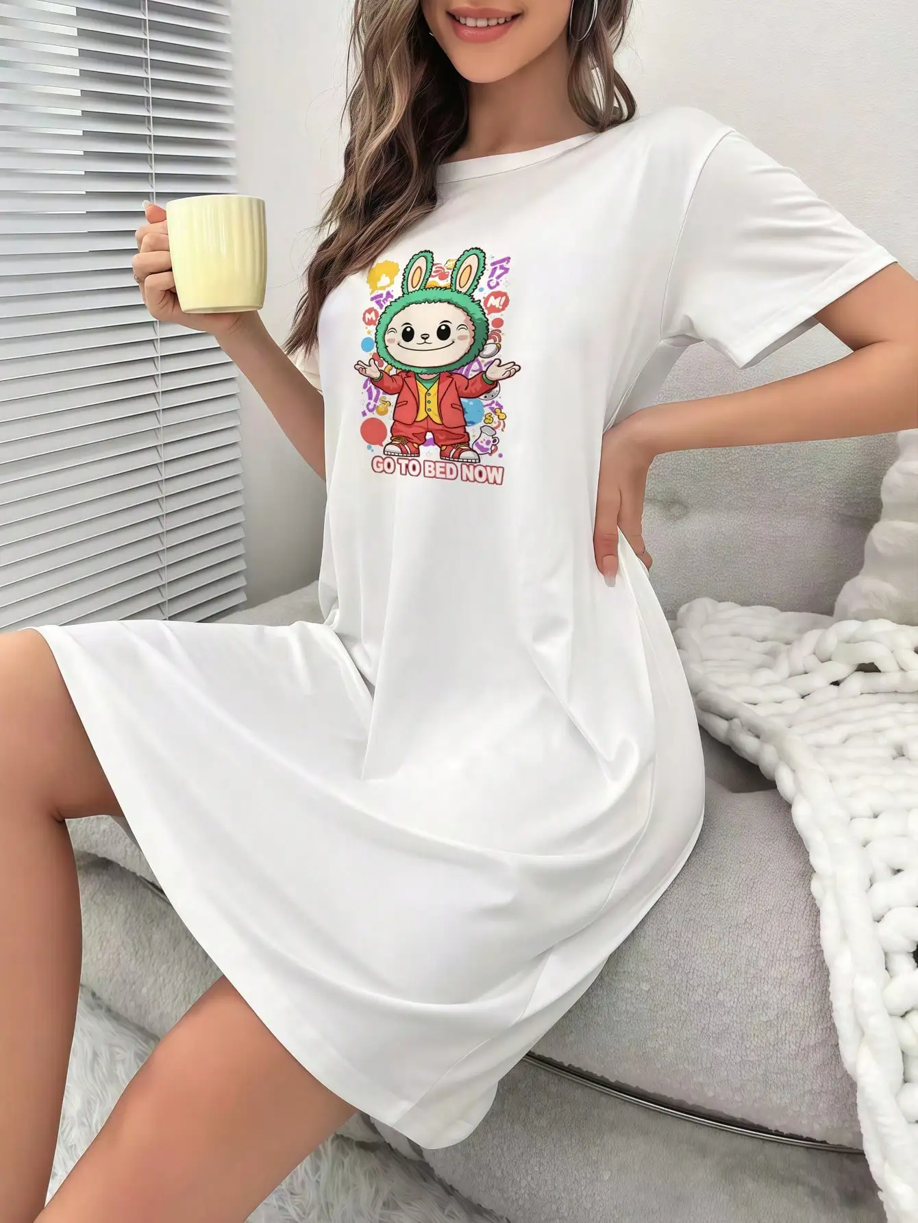 

Женское повседневное и стильное длинное домашнее платье удобное и дышащее, подходит для ношения дома.