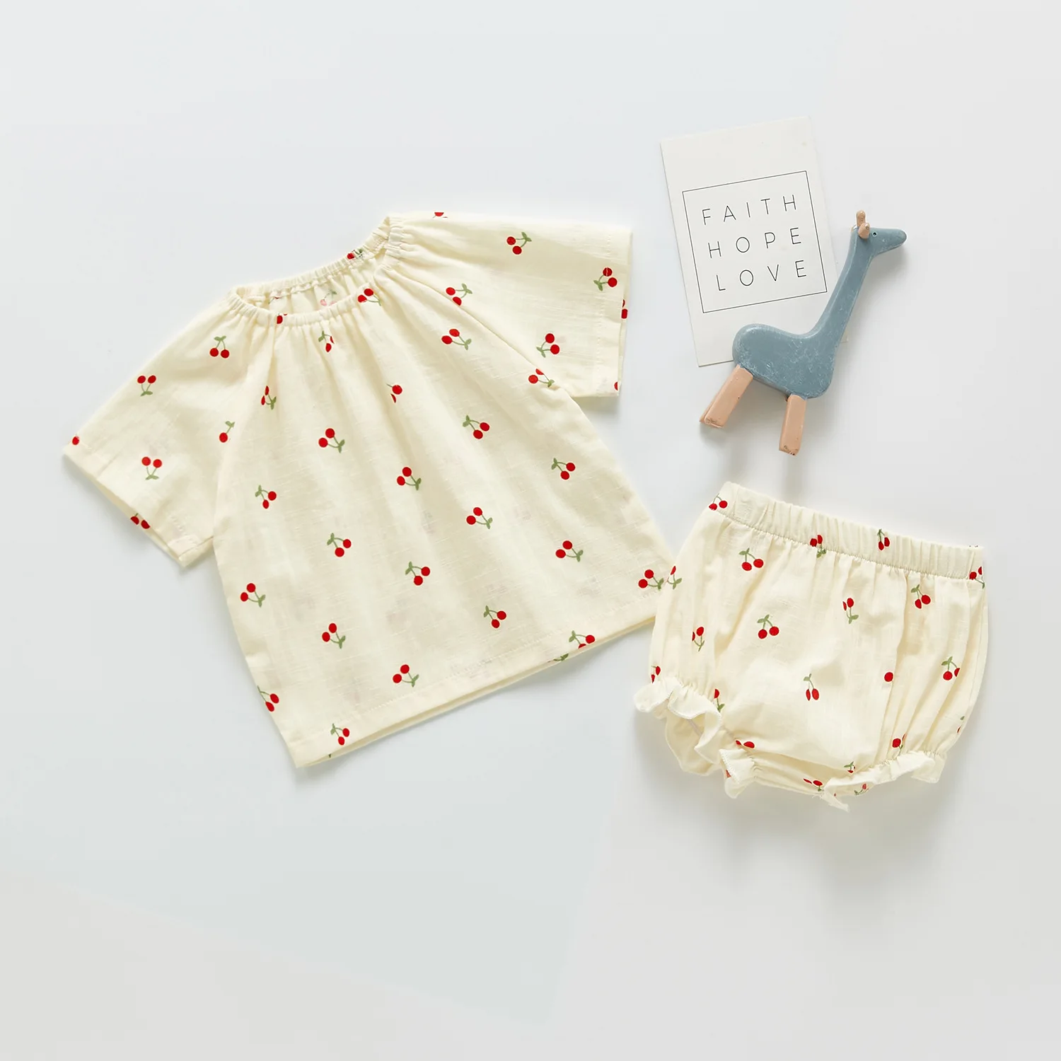 Infants and young children summer new arrival bamboo cotton gauze short-sleeved shorts Sets cherry lemon print breathable cotton