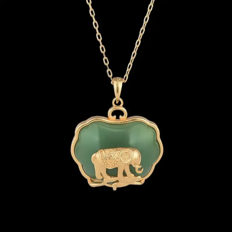 Green Jade Elephant Pendant Talismans Fashion Designer Chalcedony Jewelry Carved 925 Silver Gifts for Women Natural Necklace