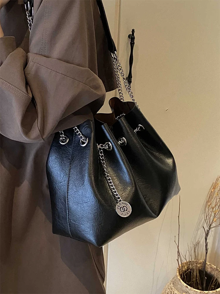 Spring Trends Chain Bucket Bags for Women High-Grade Sense Soft Leather Drawstring Commuter Shoulder Bag Bolso Mujer