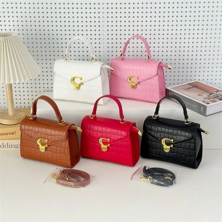 Celebrity-Inspired Handbag Women - Luxury Crossbody Purse, Trendy Shoulder Bag, Chic & Lightweight, Perfect for Street Style‌