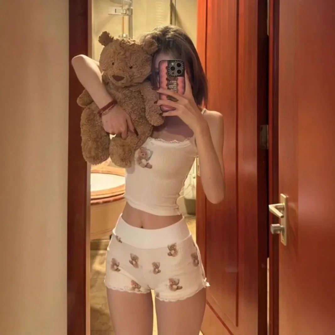 النمط الأمريكي حار الدب حزام سترة المرأة الصيف عارضة السراويل في الهواء الطلق الحلو والتوابل المنزل الرغبة النقية قطعتين مجموعة